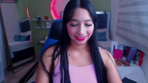 Snapshot of ivvoncute chatting on 05.10.26 ivvoncute online show from 05.10.26