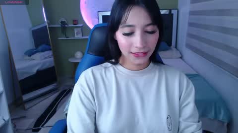Snapshot of ivvoncute chatting on 05.14.26 ivvoncute online show from 05.14.26