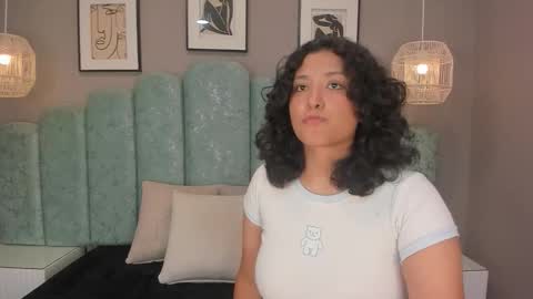 Ivy and Molly online show from 09.10.25