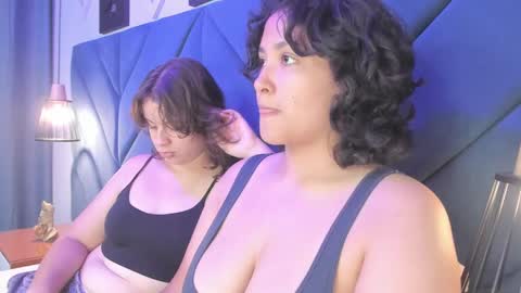 Ivy and Molly online show from 11.02.25