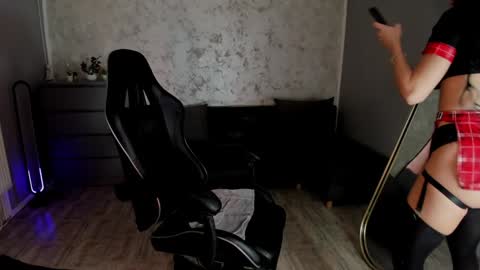 Snapshot of ivy_bellee chatting on 02.04.25 Ivy bellee online show from 02.04.25