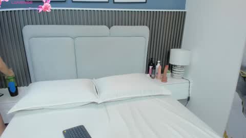 Ivy petit online show from 01.16.26