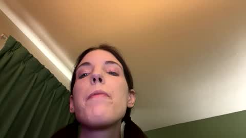 Snapshot of ivy_rose90 chatting on 04.01.26 ivy_rose90 online show from 04.01.26