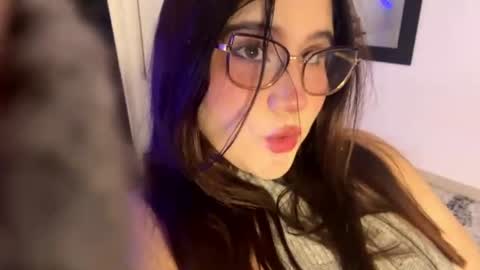 Snapshot of ivy_velvet chatting on 07.22.26 I V Y online show from 07.22.26