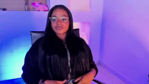 i v y  b l i s s online show from 01.28.25