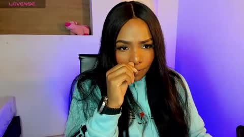 i v y  b l i s s online show from 02.14.25