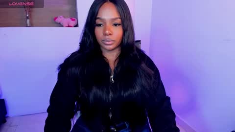 i v y  b l i s s online show from 02.21.25