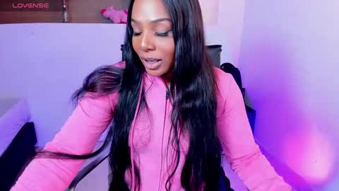 i v y  b l i s s online show from 02.22.25