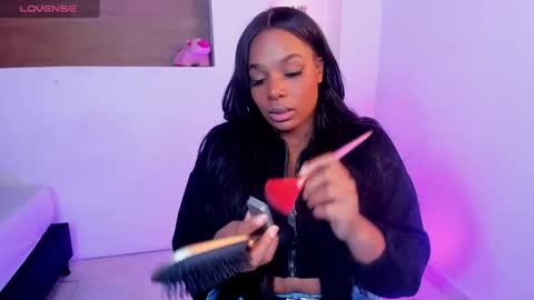 i v y  b l i s s online show from 03.04.25