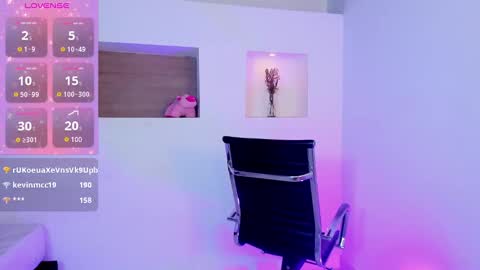 i v y  b l i s s online show from 03.04.25