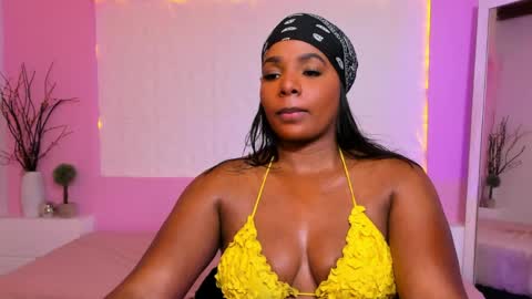 i v y  b l i s s online show from 04.05.26