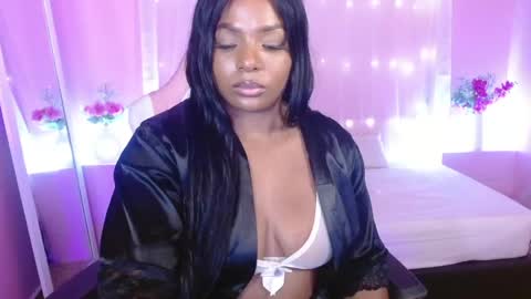 Snapshot of ivybliss8 chatting on 05.12.26 i v y b l i s s online show from 05.12.26