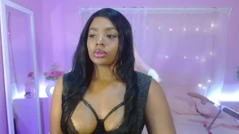 Snapshot of ivybliss8 chatting on 06.11.26 i v y b l i s s online show from 06.11.26