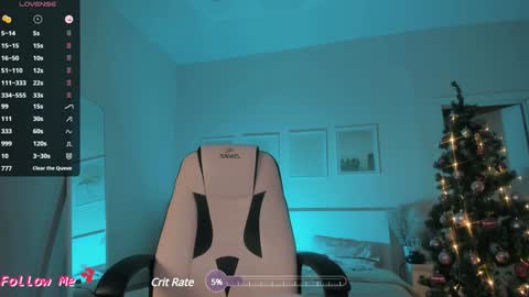 Snapshot of ivyhoney chatting on 12.20.24 IVY - Follow me 3 online show from 12.20.24