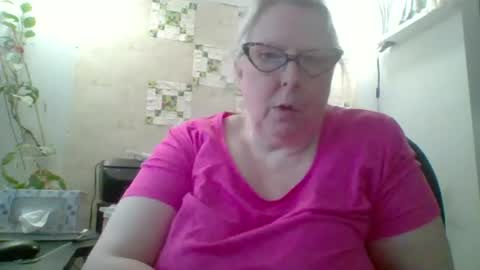 Snapshot of ivyjane3522 chatting on 06.15.26 ivyjane3522 online show from 06.15.26