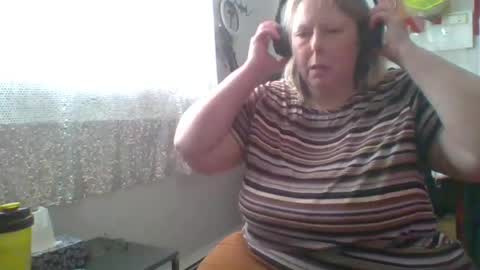 Snapshot of ivyjane3522 chatting on 07.05.26 ivyjane3522 online show from 07.05.26