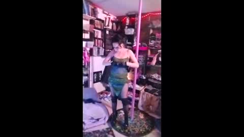 Snapshot of ivyjennifer366 chatting on 02.24.26 ivyjennifer366 online show from 02.24.26