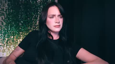 Miss Ivy online show from 02.20.25