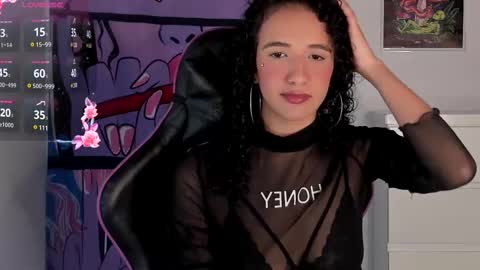 Snapshot of ivymanson_ chatting on 12.02.24 Camila online show from 12.02.24