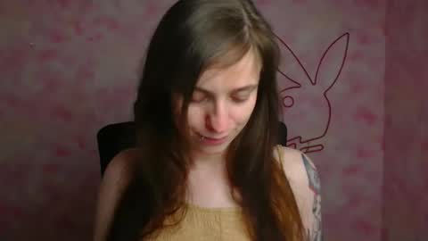 Snapshot of ivynoir_ chatting on 04.21.26 Ivy online show from 04.21.26