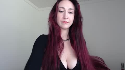 Ivy Rosie online show from 10.21.25