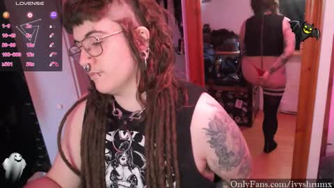 Snapshot of ivyshrumx chatting on 03.28.26 Ivy ShrumX online show from 03.28.26