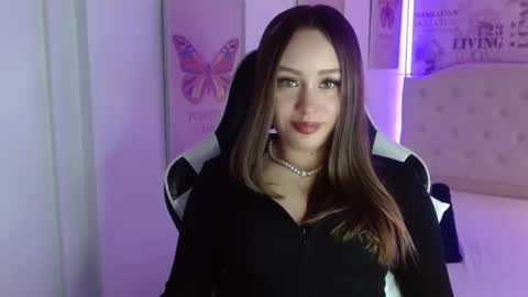 Ivy online show from 02.18.25