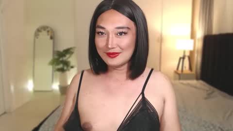 iya_hermosa online show from 04.17.26