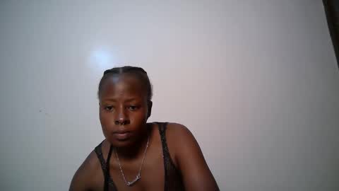 Snapshot of iynika chatting on 05.06.26 iynika online show from 05.06.26