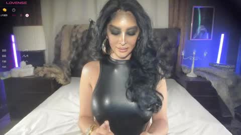 Snapshot of iyotara_ chatting on 04.28.26 Areeya online show from 04.28.26