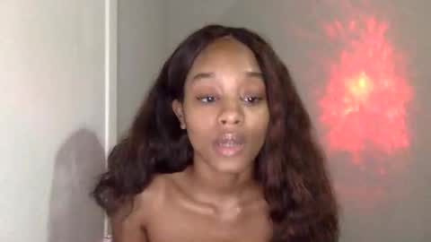 Snapshot of iysisfv chatting on 11.16.25 iysisfv online show from 11.16.25