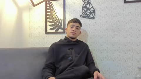 izaack online show from 12.16.24