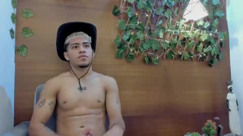 izaack online show from 01.22.25