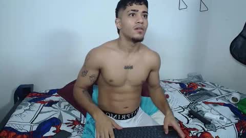 izaack online show from 09.17.25