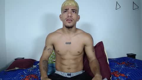 izaack online show from 10.06.25