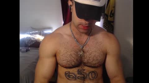 Snapshot of izak144 chatting on 01.11.25 izak144 online show from 01.11.25