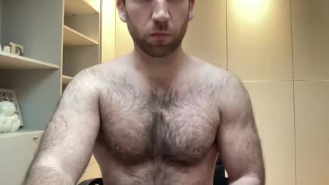 Izylduur online show from 12.05.24