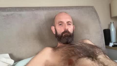 Snapshot of izzysboytoy1 chatting on 01.12.26 izzysboytoy1 online show from 01.12.26