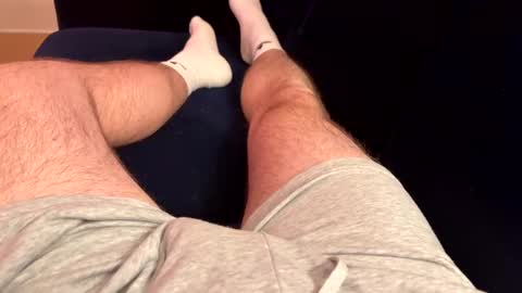 Snapshot of j0n275 chatting on 01.04.25 j0n275 online show from 01.04.25