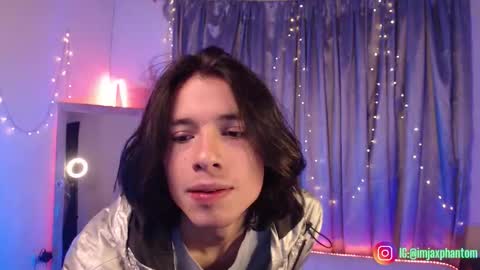 Hey im Jaxxxon check my info     online show from 09.25.25