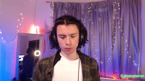 Hey im Jaxxxon check my info     online show from 09.26.25
