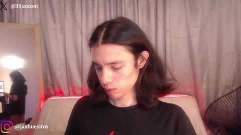 Snapshot of j_a_x_x_x_o_n chatting on 05.14.26 Hey im Jaxxxon check my info online show from 05.14.26