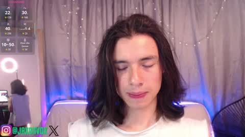 Snapshot of j_a_x_x_x_o_n chatting on 07.06.26 Hey im Jaxxxon check my info online show from 07.06.26