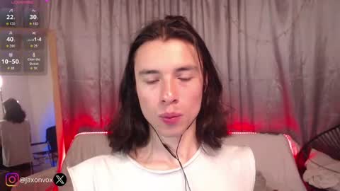 Snapshot of j_a_x_x_x_o_n chatting on 07.25.26 Hey im Jaxxxon check my info online show from 07.25.26