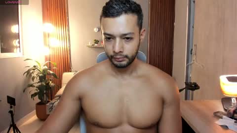 Snapshot of j_calix chatting on 06.07.26 Calix Independient model Insta and twt Calixsnake online show from 06.07.26