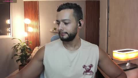Snapshot of j_calix chatting on 06.27.26 Calix Independient model Insta and twt Calixsnake online show from 06.27.26