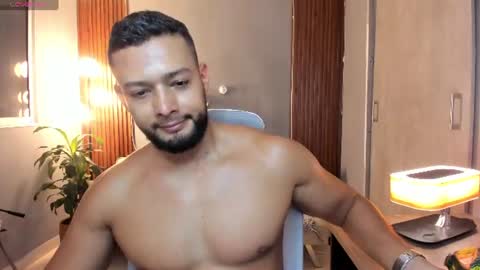 Snapshot of j_calix chatting on 07.07.26 Calix Independient model Insta and twt Calixsnake online show from 07.07.26