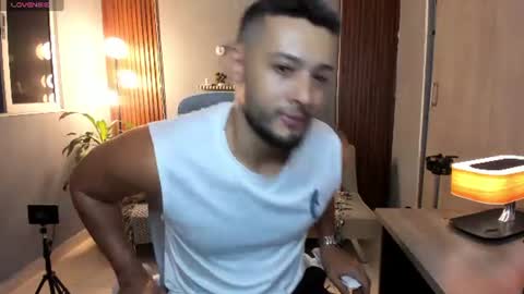Snapshot of j_calix chatting on 07.18.26 Calix Independient model Insta and twt Calixsnake online show from 07.18.26