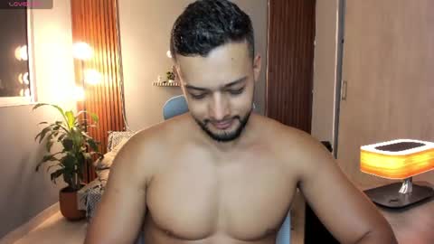 Snapshot of j_calix chatting on 07.22.26 Calix Independient model Insta and twt Calixsnake online show from 07.22.26