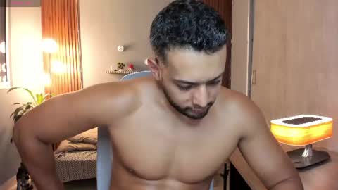 Snapshot of j_calix chatting on 07.28.26 Calix Independient model Insta and twt Calixsnake online show from 07.28.26